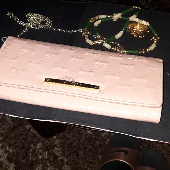 BETSEY JOHNSON BAG - Picture 2 of 4